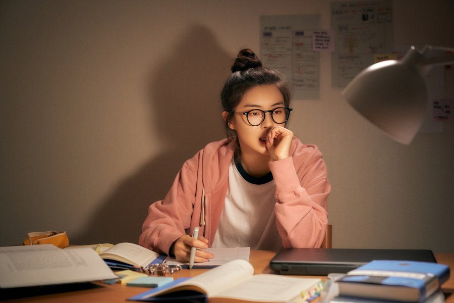 پوستر فیلم جوجه اردک زشت خانم منگ «Ugly Duckling Ms. Maeng»